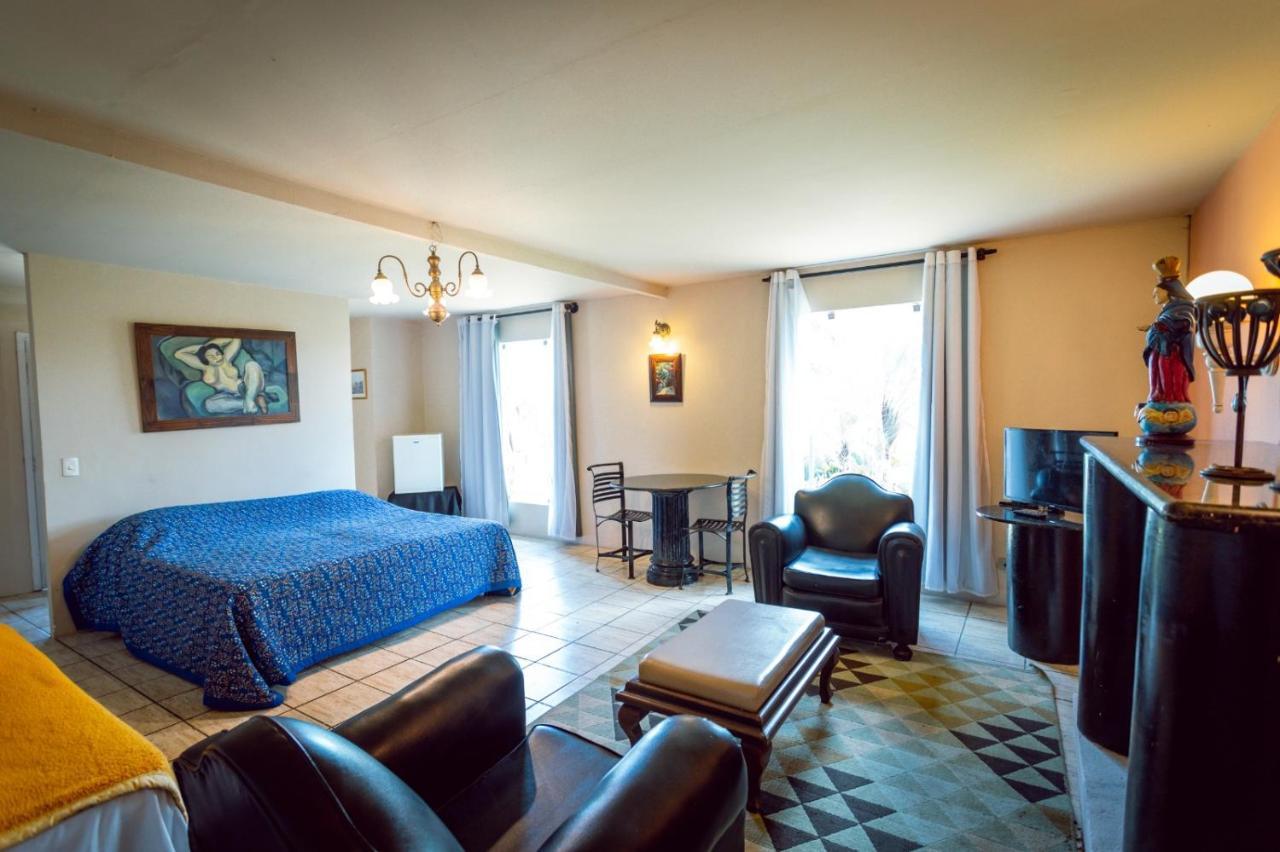 Hotel Highlander Гравата Екстер'єр фото