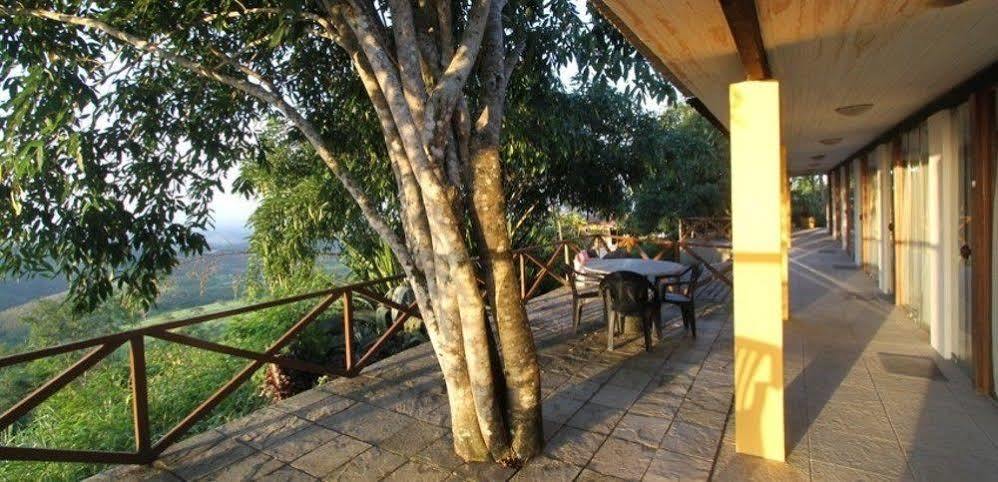 Hotel Highlander Гравата Екстер'єр фото